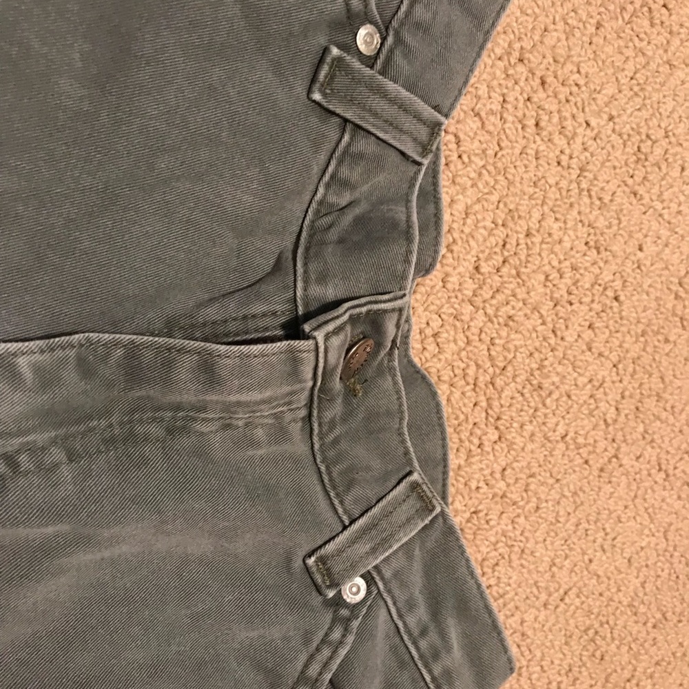 Shorts - Picture 3 of 6